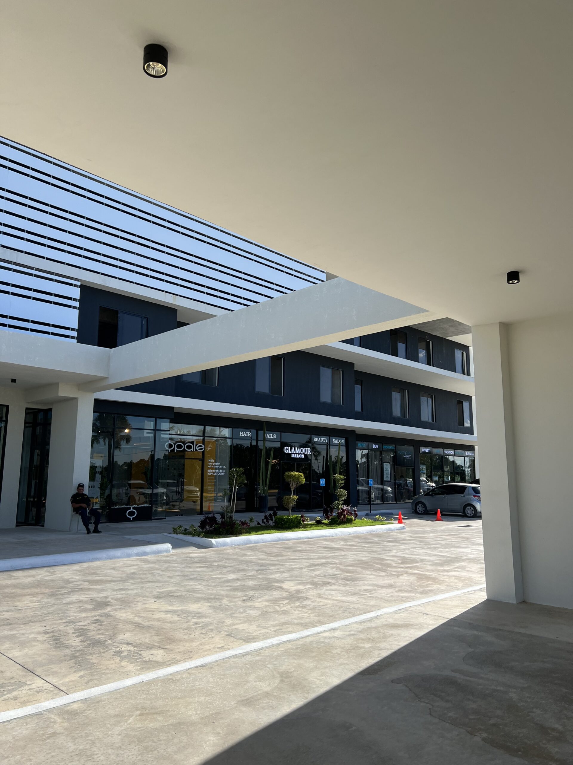 4. Climatización Plaza Comercial en Vista Cana